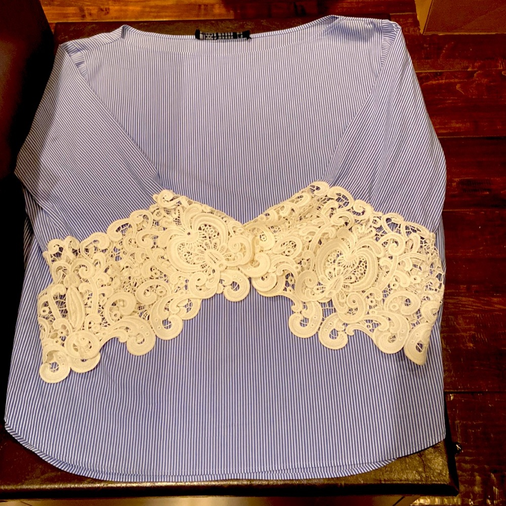 Zara cotton navy and white stripped top with lace detail at sleeves sz L